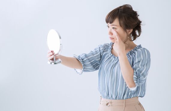 仙台市で目元の小ジワでお悩みの方｜仙台市青葉区一番町のLukshmi【ラクシュミー】で解決！